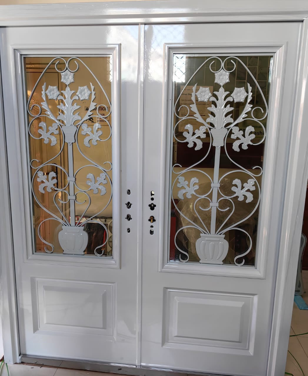Door Metal Double White Grill W/GLASS 2050X1650X70 KMH-G809
