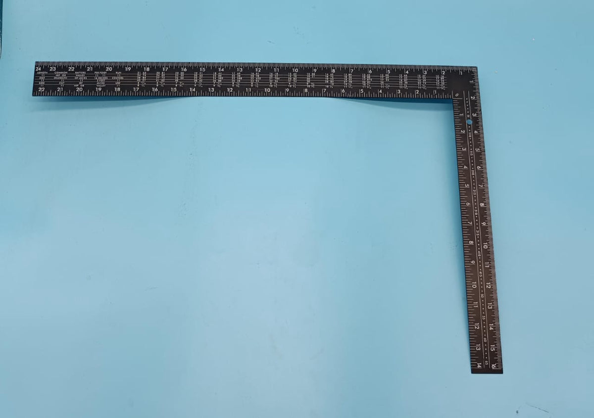Tee Square 22" Black