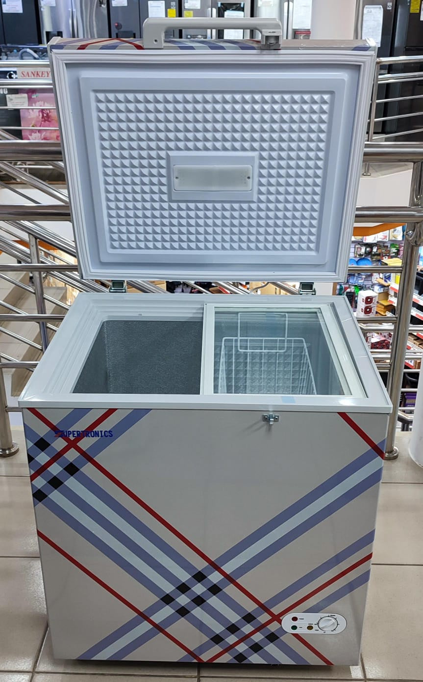 SUPERTRONICS Freezer LP-160QE 5.6CF Solar DC 12-24V and AC 100-240V