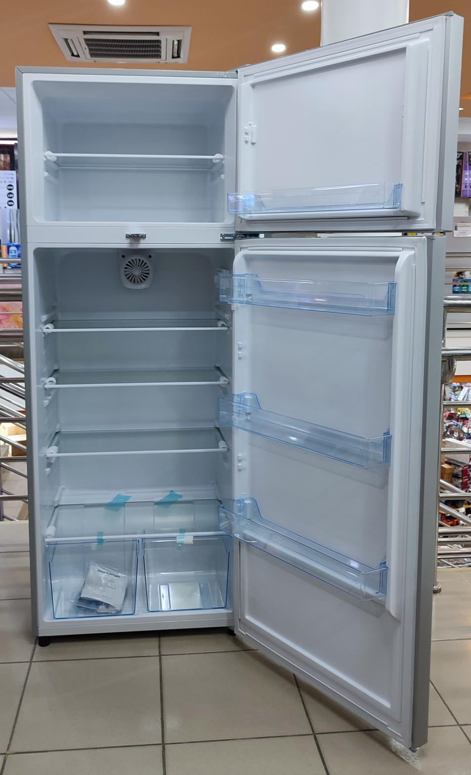 BERKLAYS Refrigerator B2D4053HX-16 14.3CF Silver