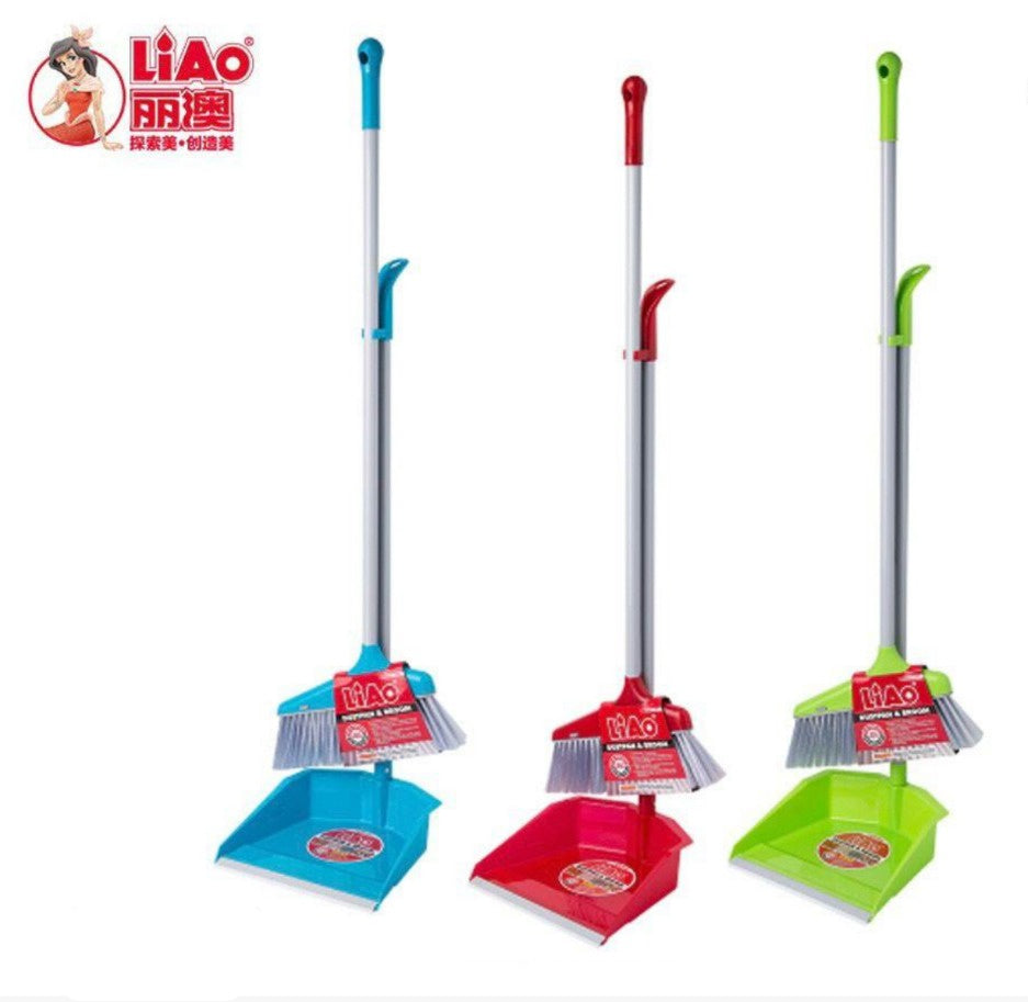 LIAO Dust Pan & Broom Long Handle C130020