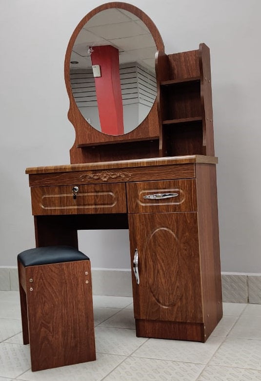 Dresser with Mirror & Seat Oak 808