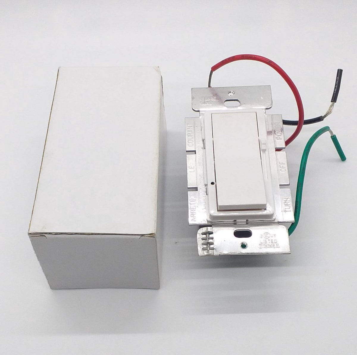 Switch Decora Dimmable 2 X 4 IN White Box