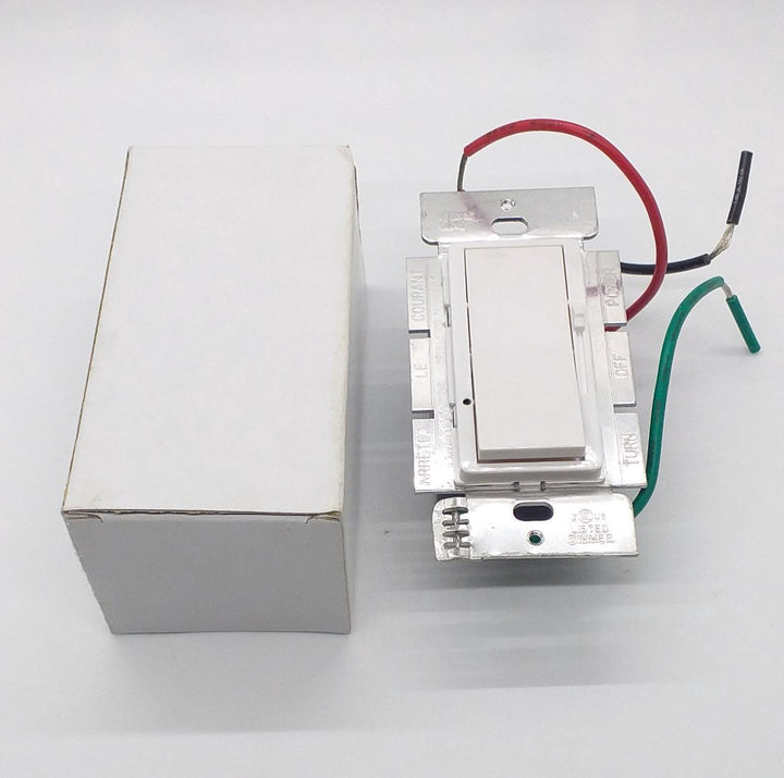 Switch Decora Dimmable 2 X 4 IN White Box