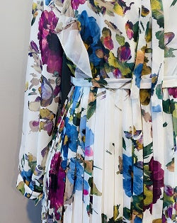 OZ DUMAN Dress Floral White Pleated (Magenta & Blue Flowers)