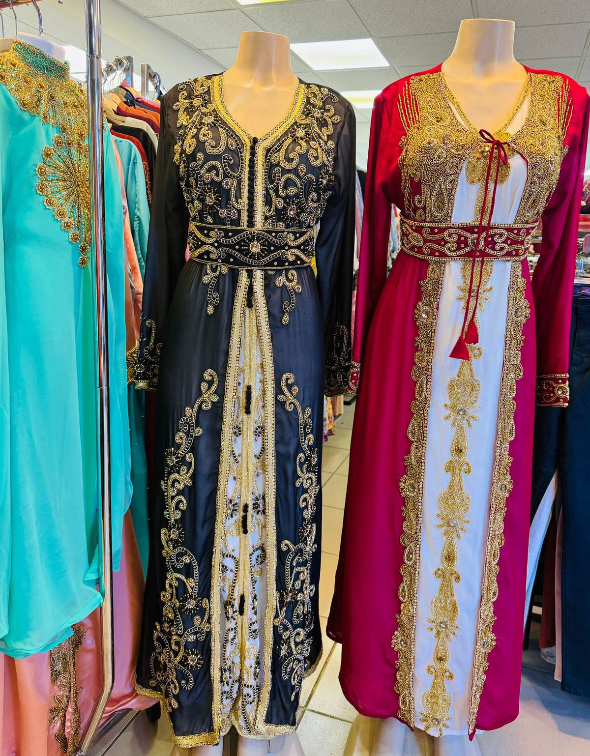 Gown Beaded Black / Burgandy
