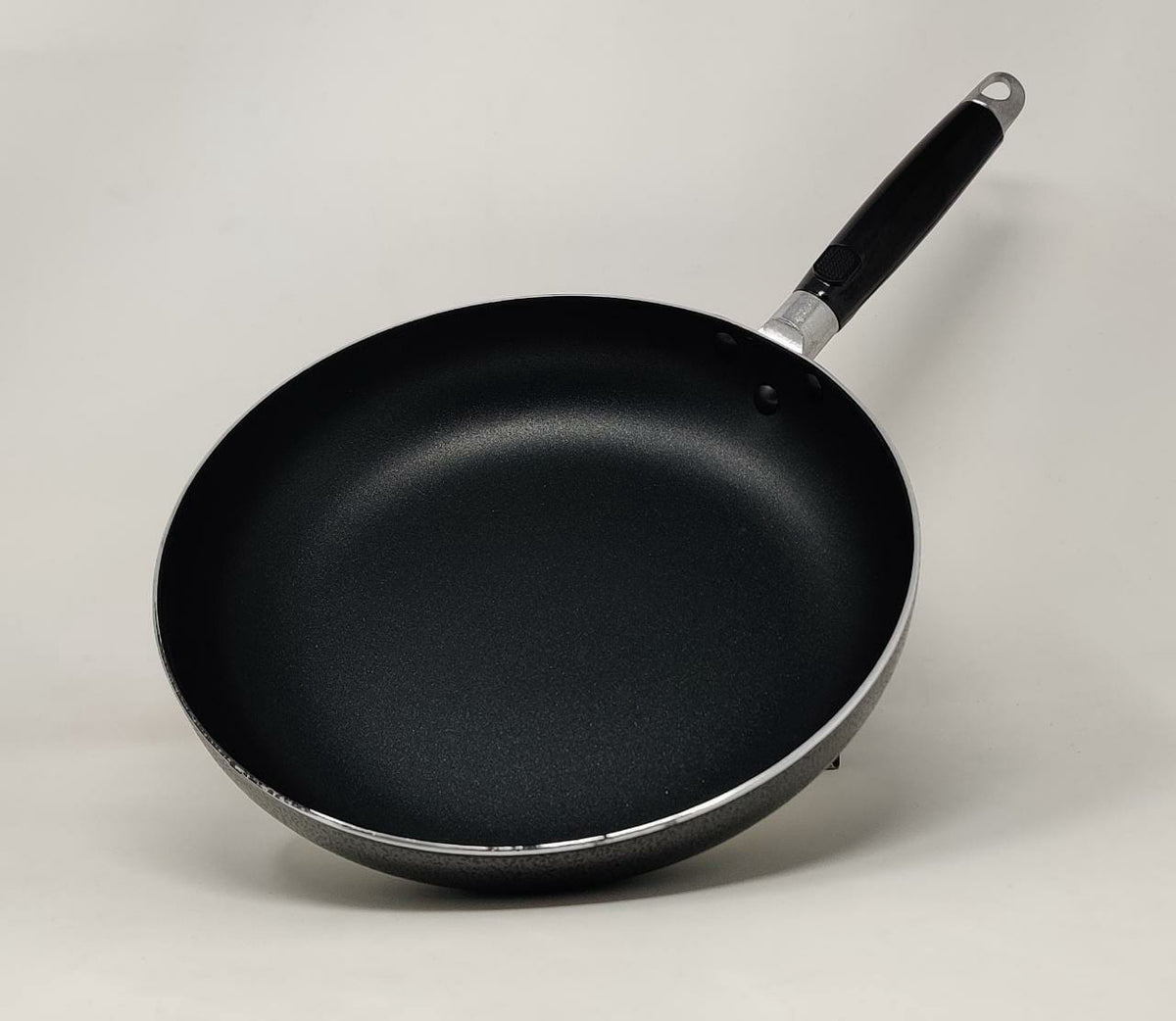 LEOSTAR Frying Pan FM26 with Glass Lid 26CM