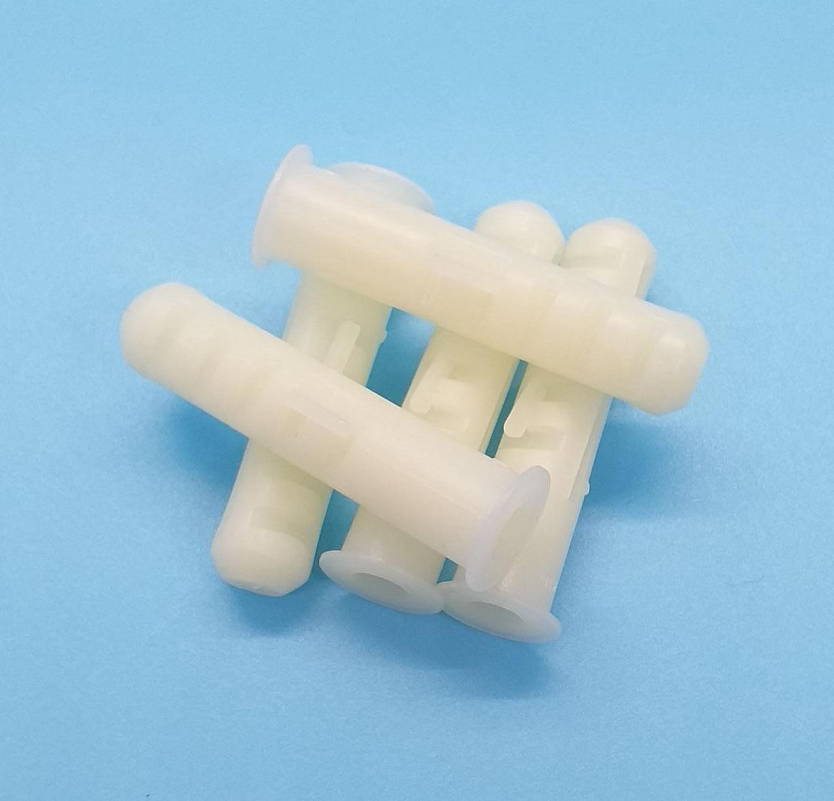 Wall Plug White 3/8" B/VALUE F16632