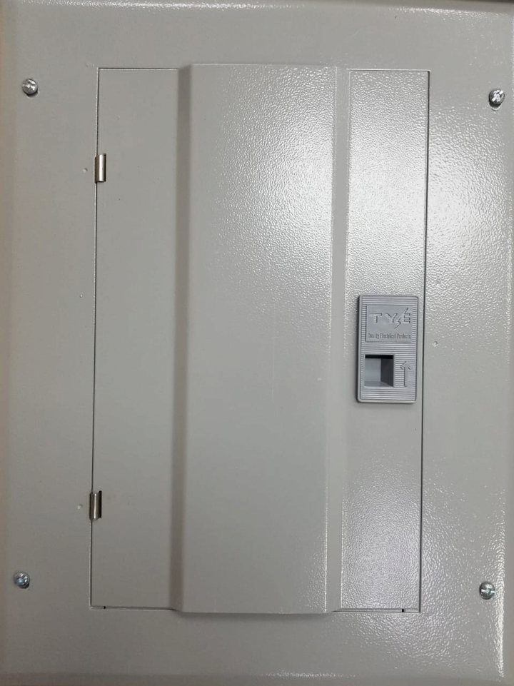TYE Breaker Panel 12 X 24 125AMPS Flush Type